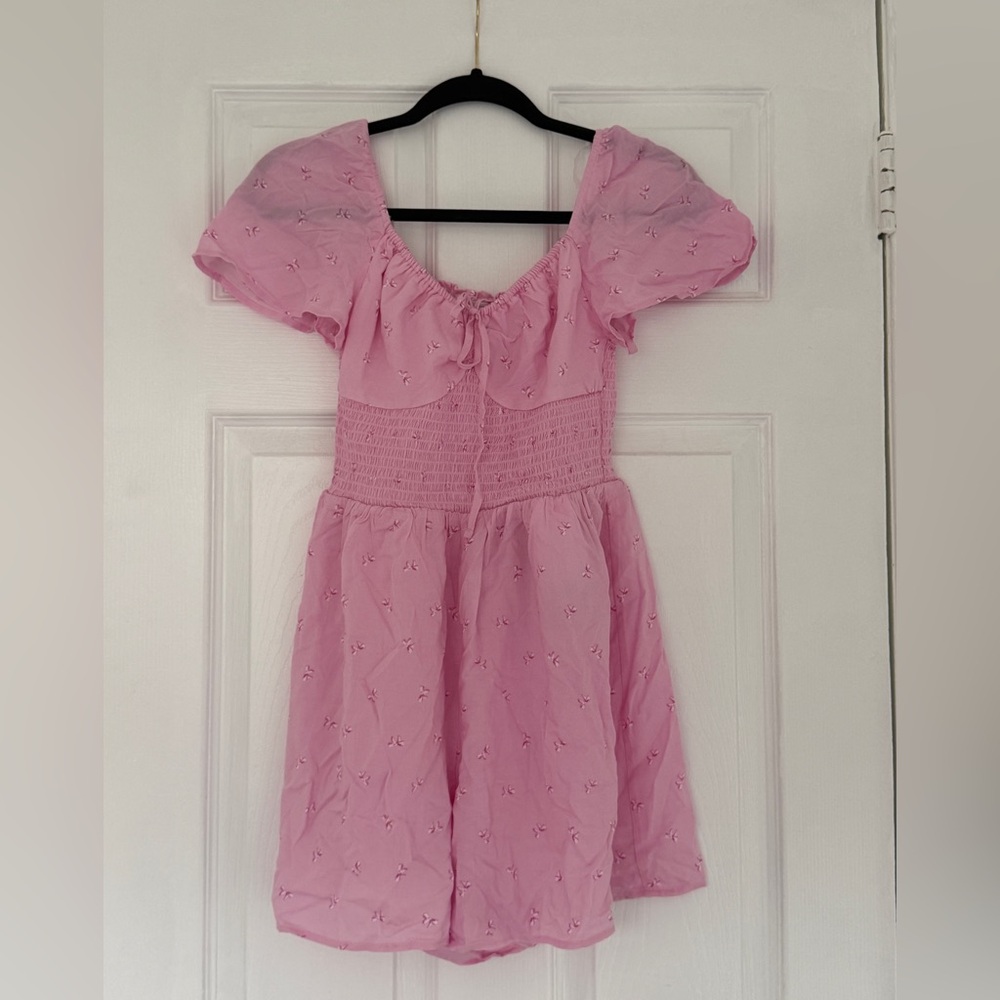 FB Sister Pink Puff Sleeve Smocked Romper – Size S
